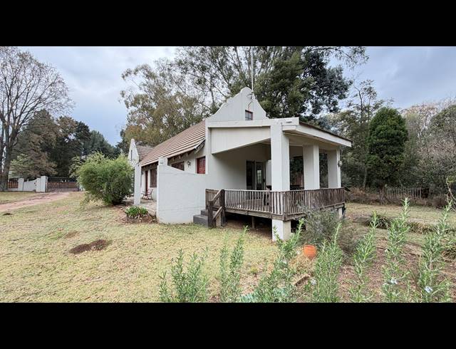 15 BEDROOM FREEHOLD FOR SALE IN FAIRLEADS
